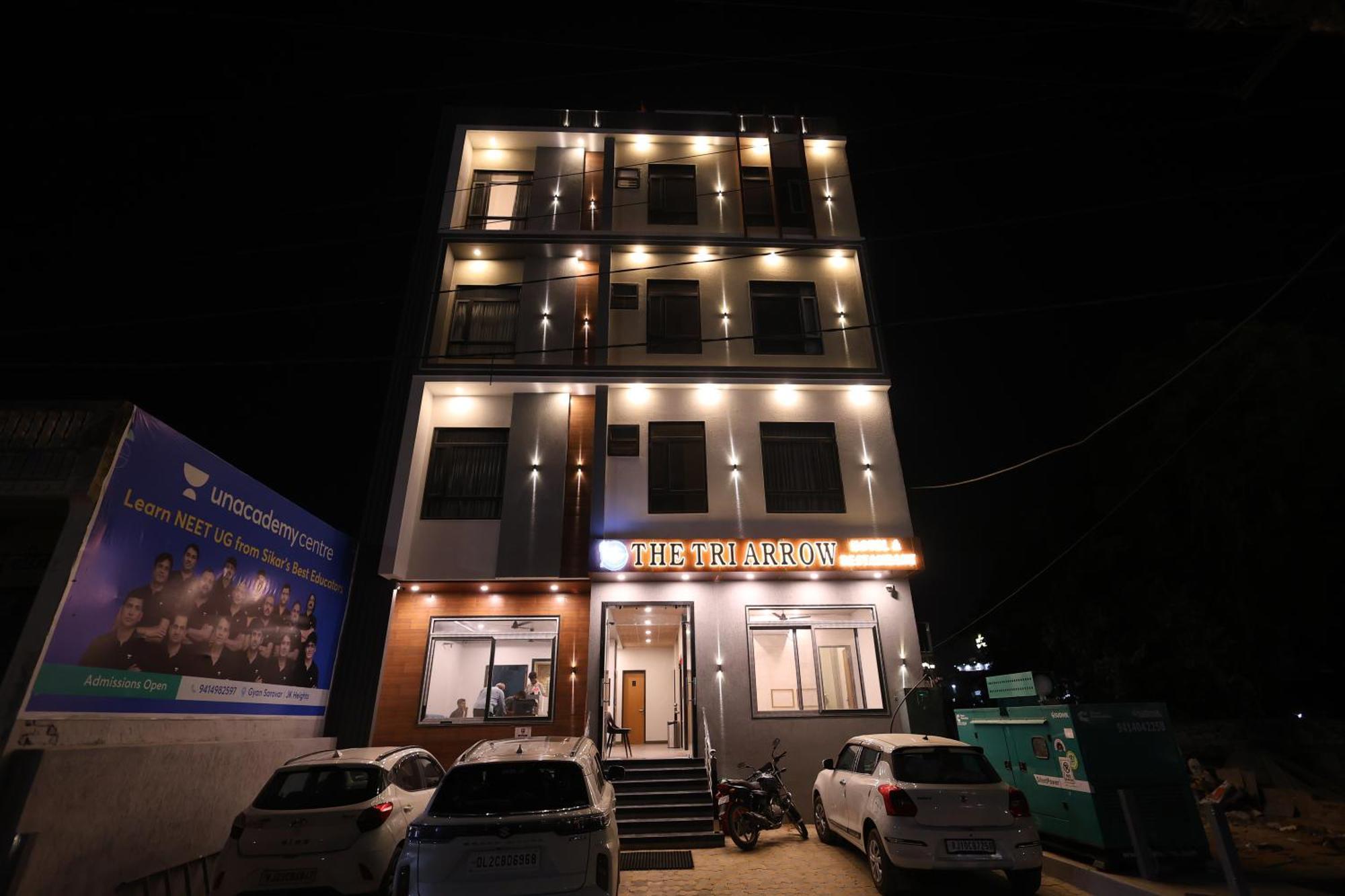 The Tri Arrow Hotel Khātu Buitenkant foto